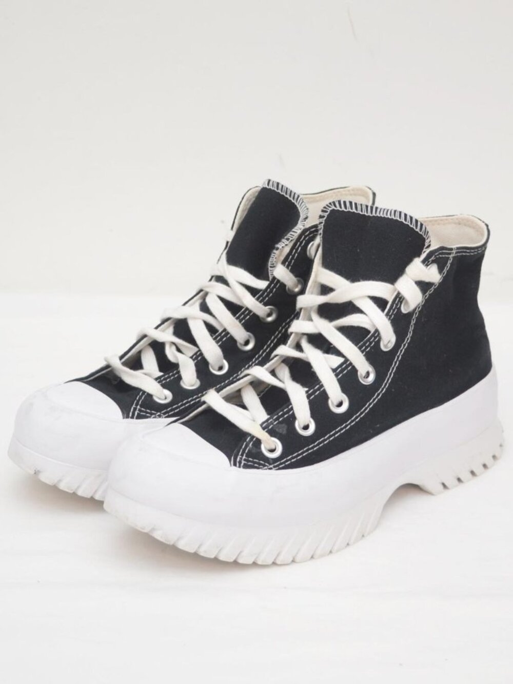 Converse Unisex Chuck Taylor All Star Lugged 2.0 Platform Shoes A00870C Size 7.5